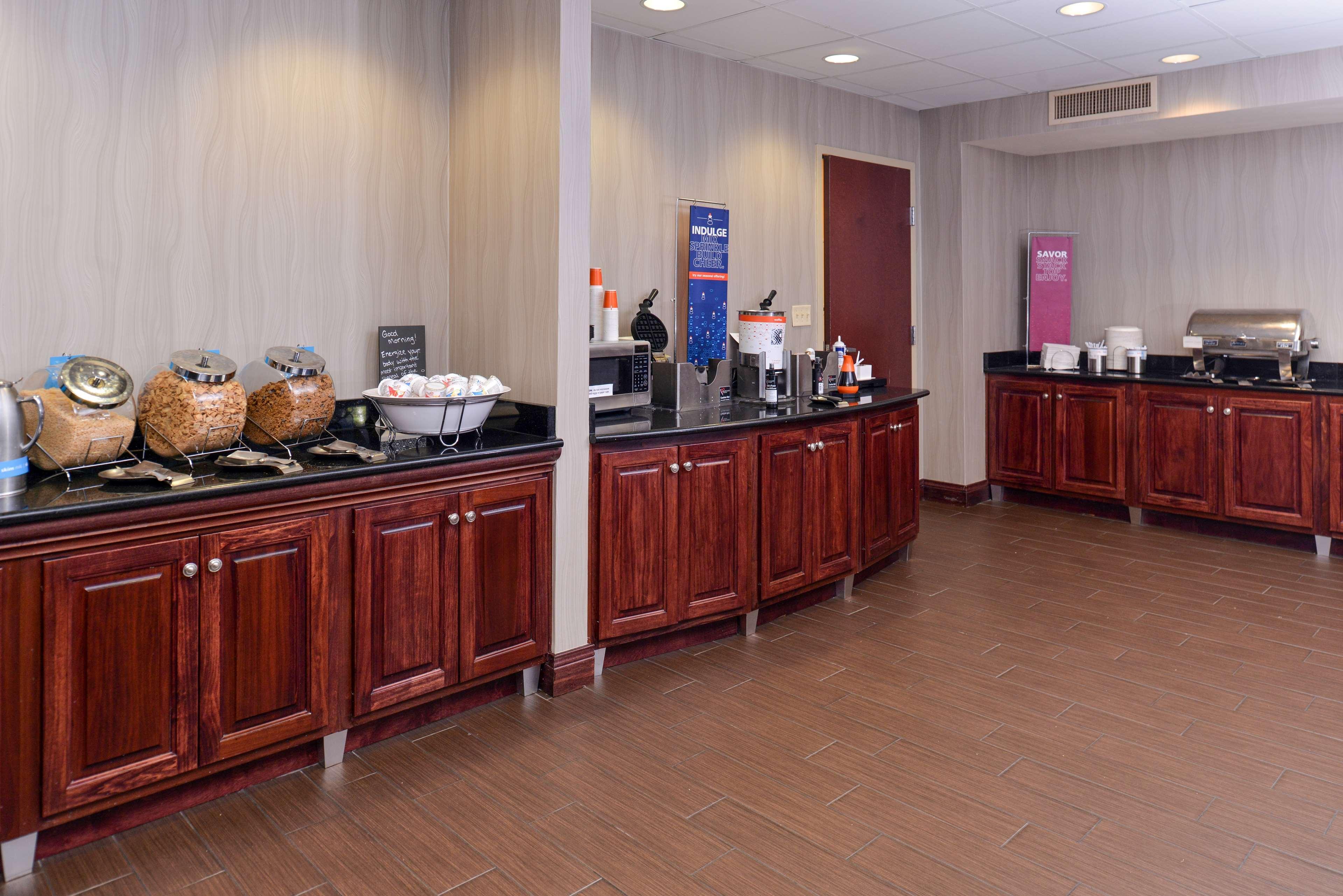 Hampton Inn & Suites Muncie Kültér fotó