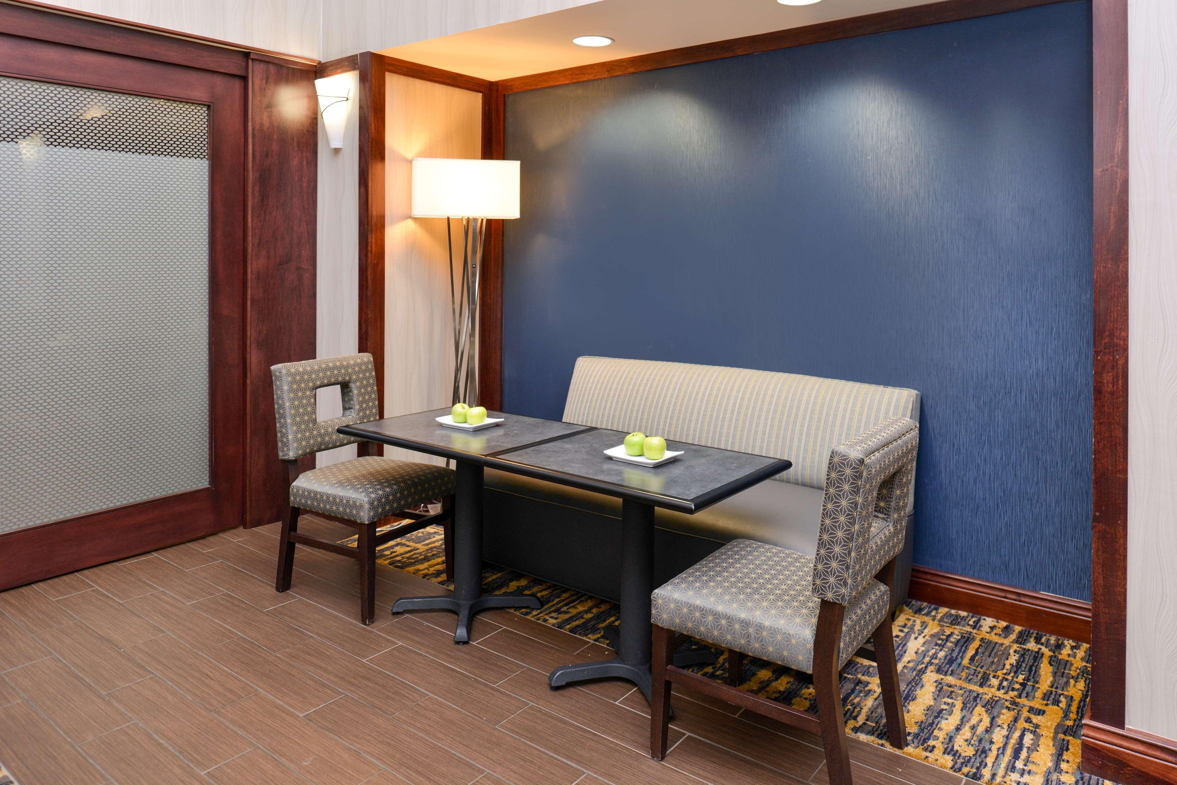 Hampton Inn & Suites Muncie Kültér fotó