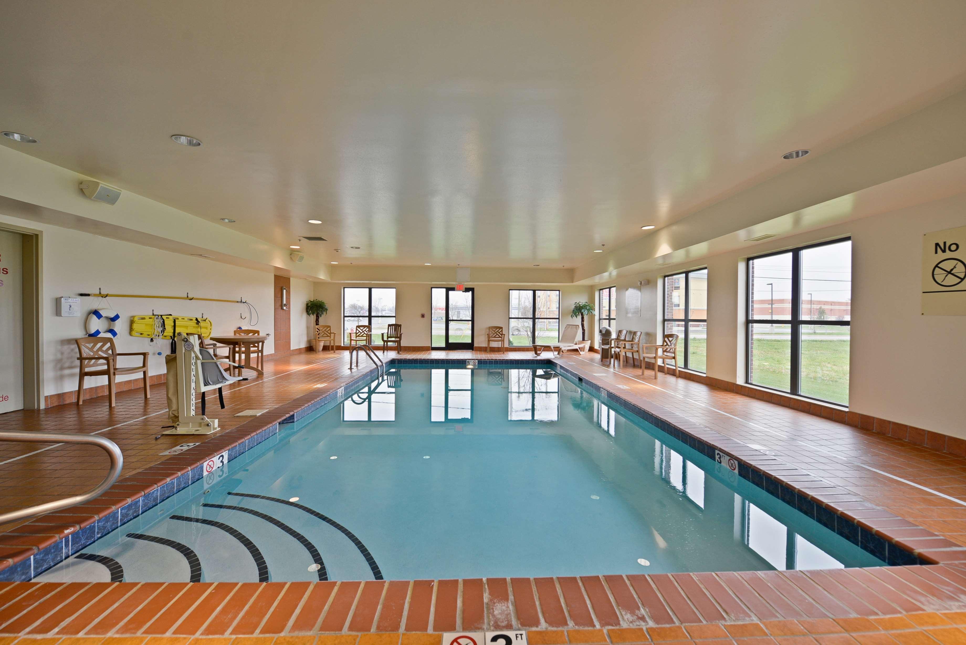 Hampton Inn & Suites Muncie Kültér fotó