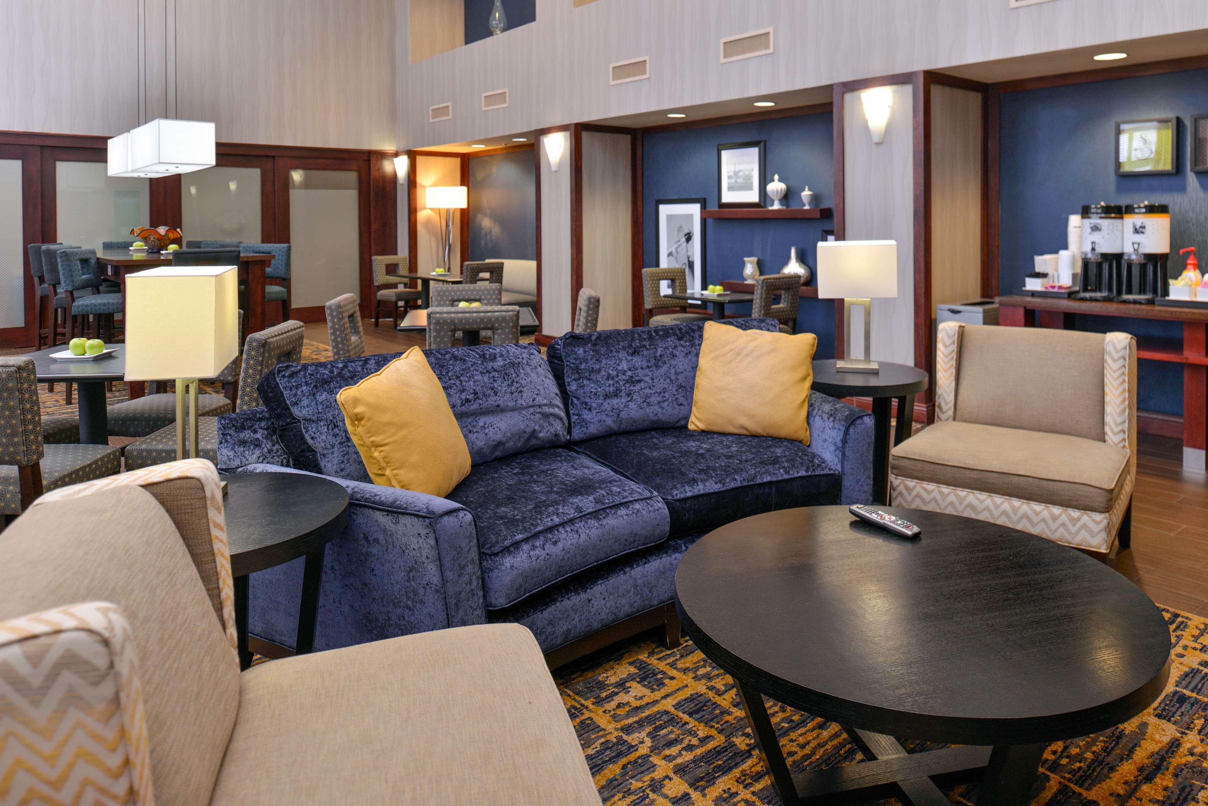 Hampton Inn & Suites Muncie Kültér fotó