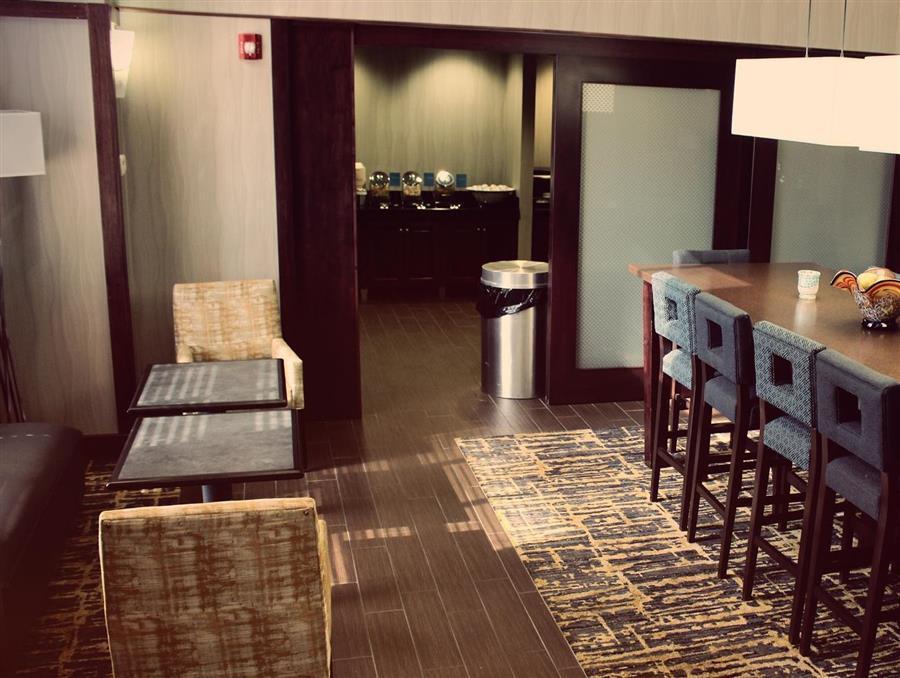 Hampton Inn & Suites Muncie Kültér fotó